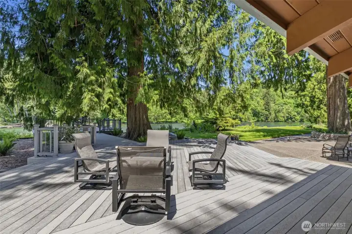 Trex Decking From the House to the River Trex Decking From the House to the River
