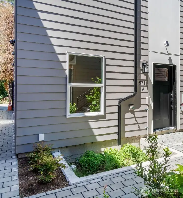 Very Spacious New Homes with Open, Flowing Floor Plans Very Spacious New Homes with Open, Flowing Floor Plans