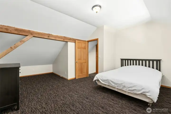 Loft-like upper level with bedroom & bonus room