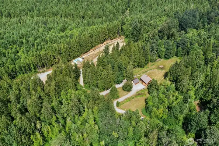Just a short drive to Stevens Pass ski area, a multitude of mountain recreational activities and endless potential!