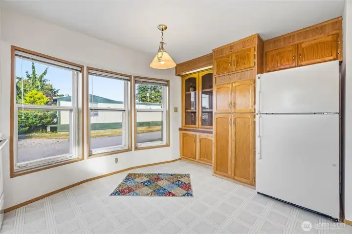 Lots of storage and built ins. Lots of storage and built ins.