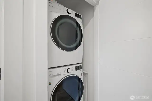 Full size washer/dryer