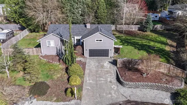 Large lot in the cul-de-sac. HUGE side yard.