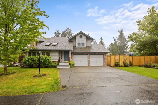 Adorable curb appeal
