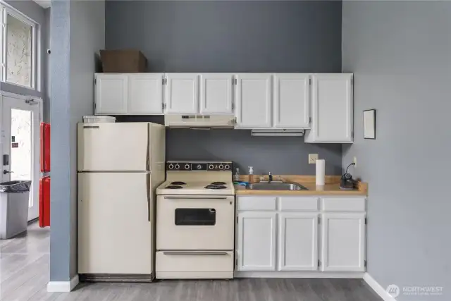 Clubhouse kitchenette.