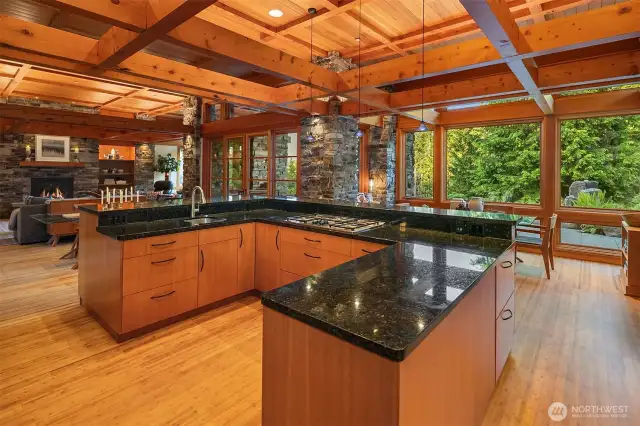 Orchestrate your dinner parties from the U shaped kitchen counter