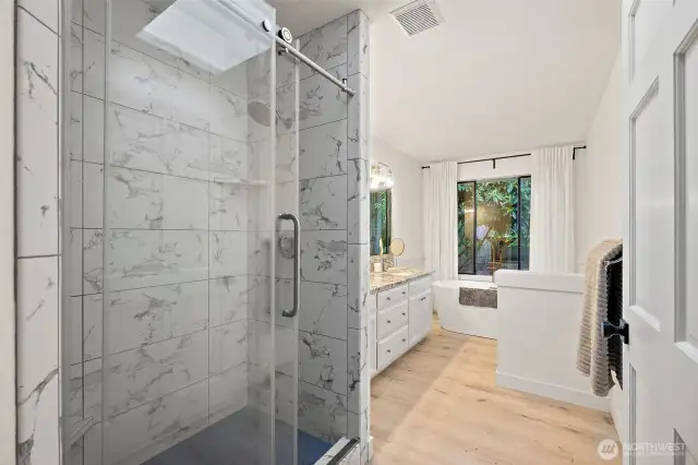 Look at this Spa-Like En Suite! Large Shower, Beach Oak LVP, Gorgeous Finishes!