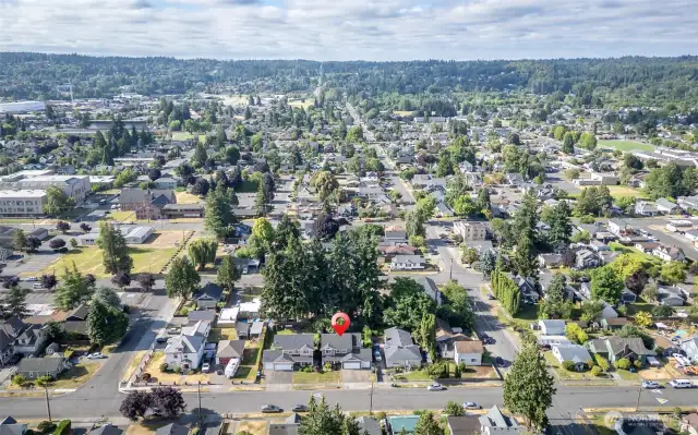 Great location in the Puyallup valley with easy access to South Hill from 9th