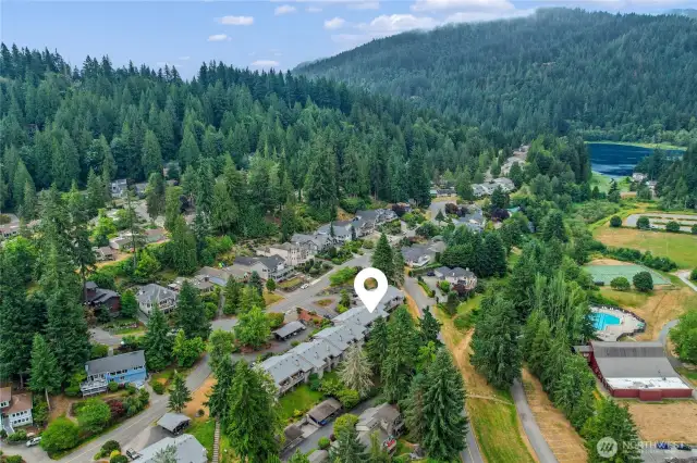 Just steps away from fabulous beaches, golf course, trails, & more!