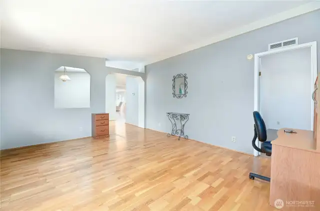 Entry way and other living room~