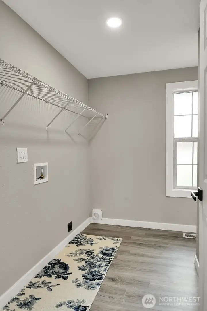 Main level laundry room