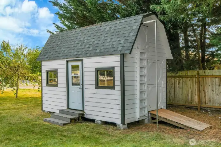 Outbuilding #2-Newly Roofed w/ fireman's pole!