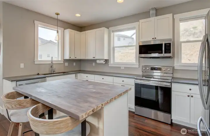 Nice bright kitchen