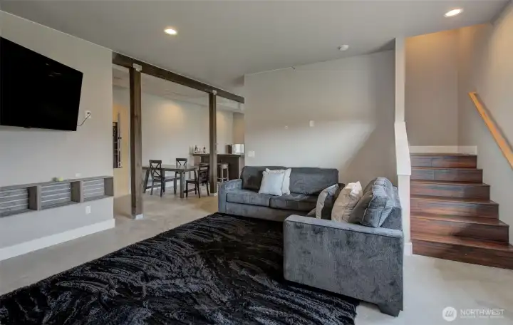 Family room/Game room