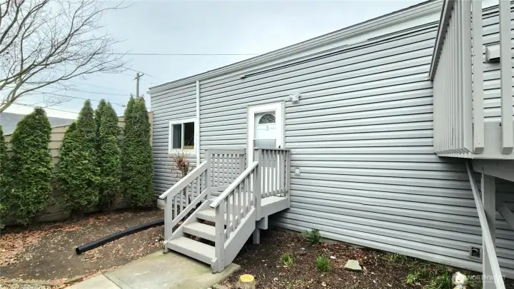 Access to third unit