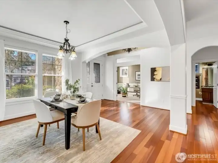 Dinning Room, virtually staged.