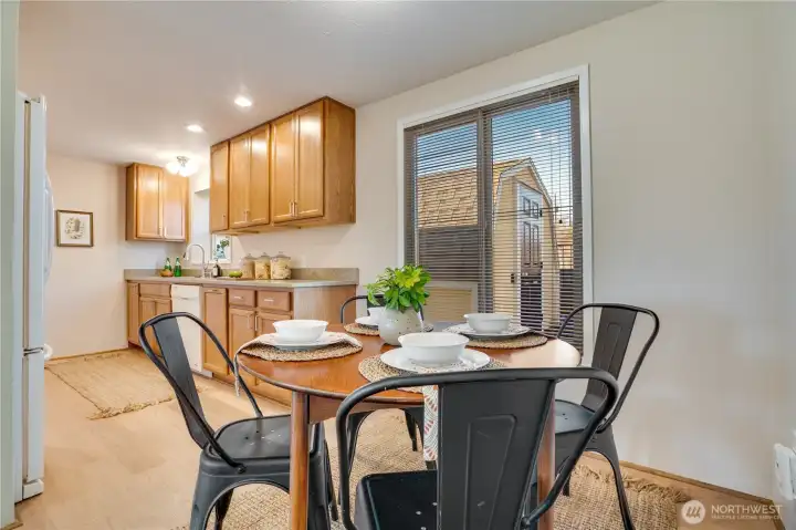dining area off kitchen
