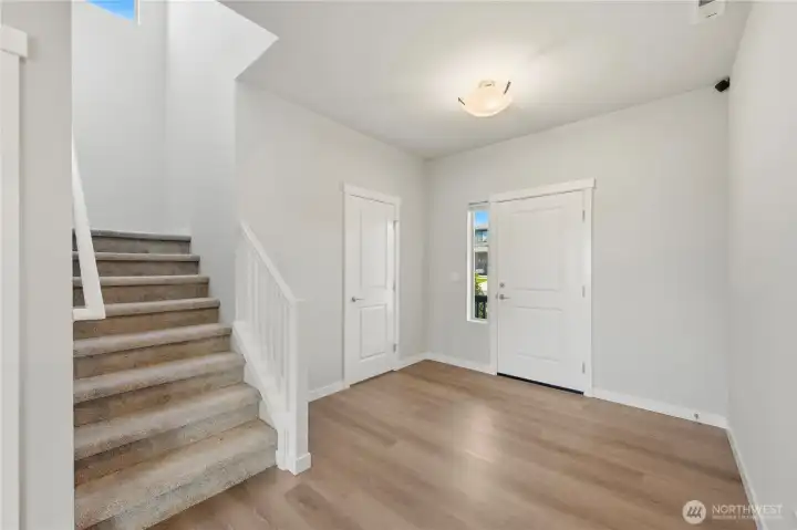 Spacious foyer that sets a comfortable tone for the home.