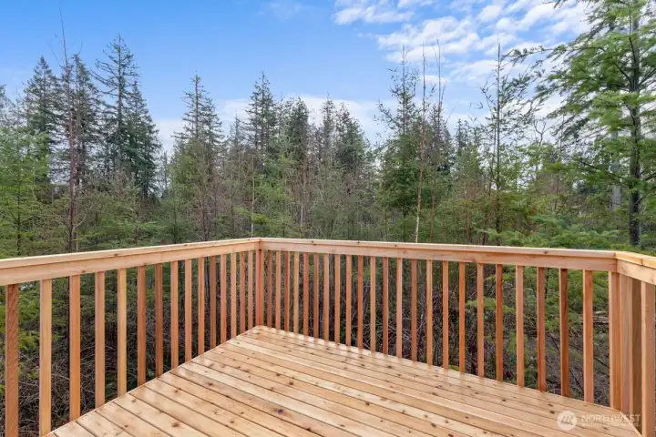 Photographs are for illustrative purposes only. Features, finishes, interior/exterior colors, landscaping and floorplan shown may vary from actual homes built