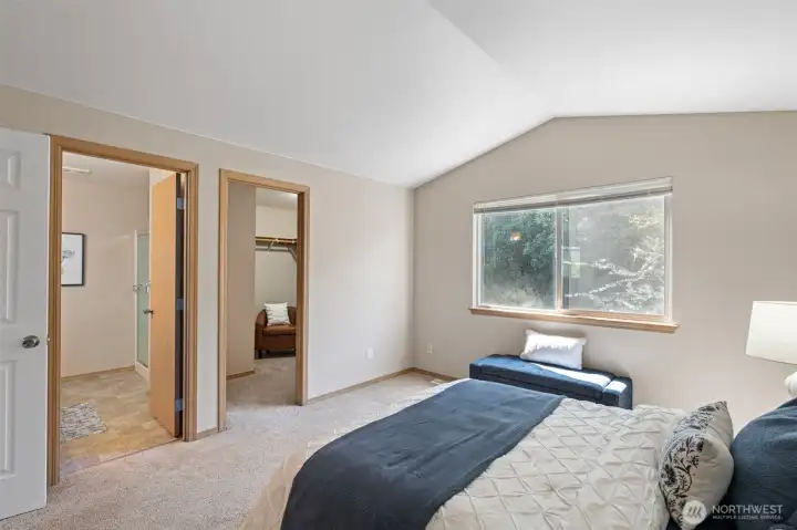 2nd primary bedroom