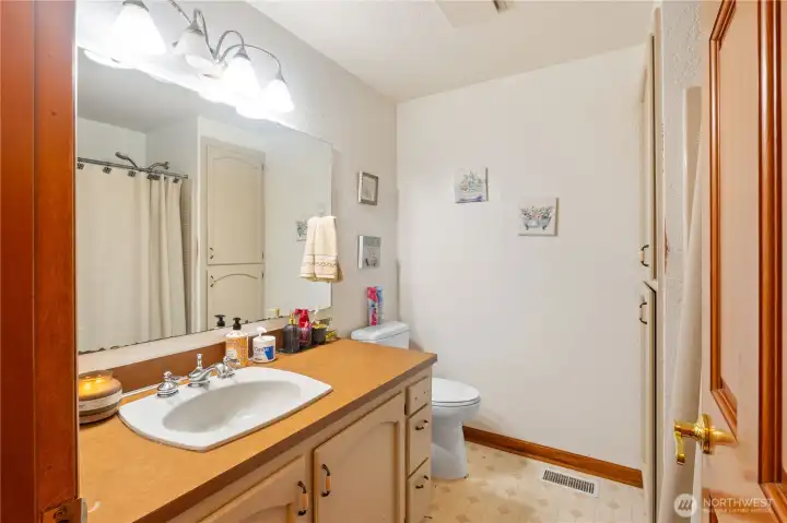 Main Full Bathroom