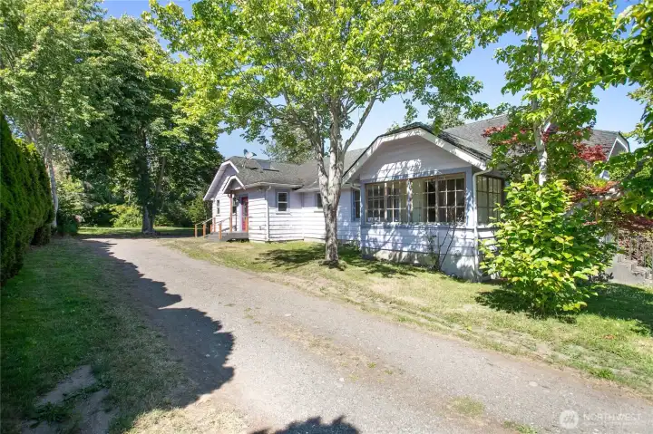 Large 1/2 plus acre, level lot Large 1/2 plus acre, level lot