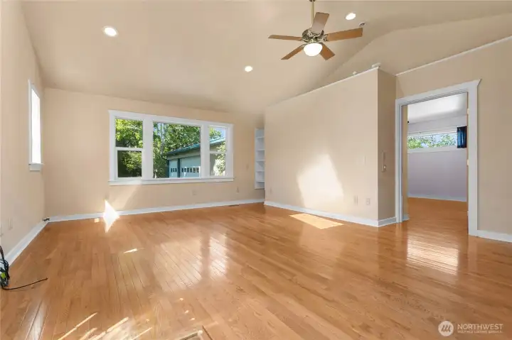 Oak hardwood floors Oak hardwood floors