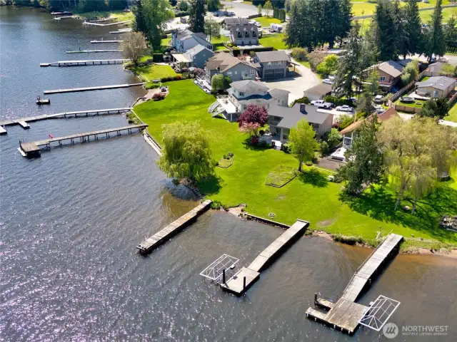 Big Lake is a 536 acre lowland lake in Skagit County that offers many recreational opportunities including fishing, boating, swimming and more. Lake has a variety of sport fish; Largemouth Bass, Perch, Crappie, Cutthroat trout and more.