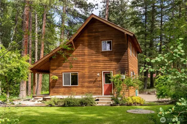 Custom 2BD, 1.5 BA home built in 1998