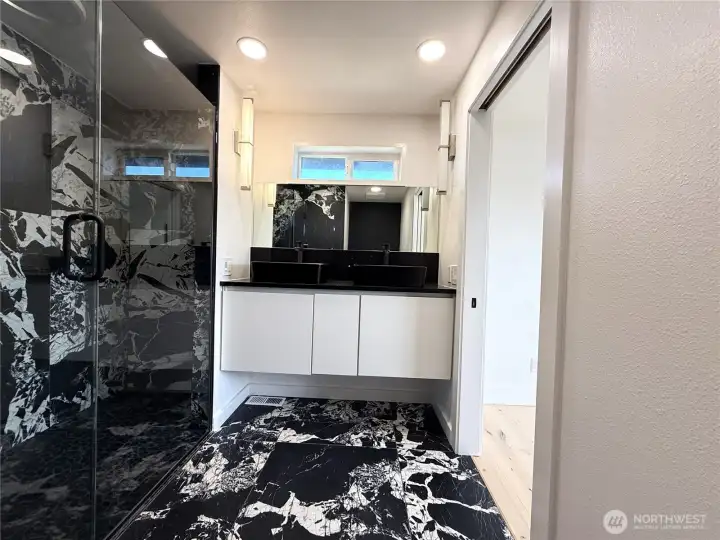 3/4 BATH PRIMARY