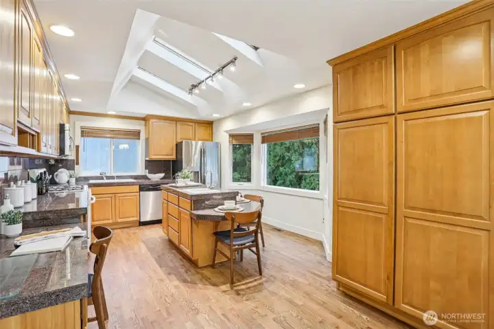 Your Costco-sized purchases will fit with ease into all the abundant cabinetry in here.