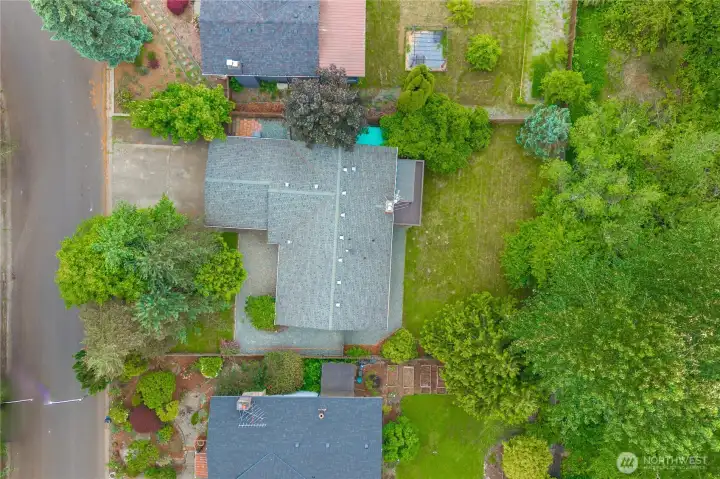 Overhead view showcasing the property’s footprint and privacy Overhead view showcasing the property’s footprint and privacy
