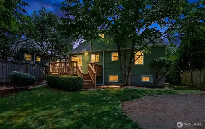 Imagine the gatherings you could have in this fantastic, flat, private backyard!