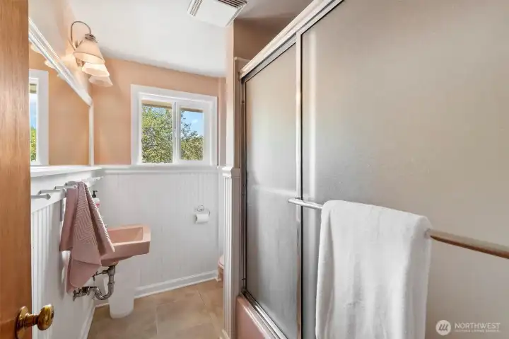 upstairs full bath upstairs full bath
