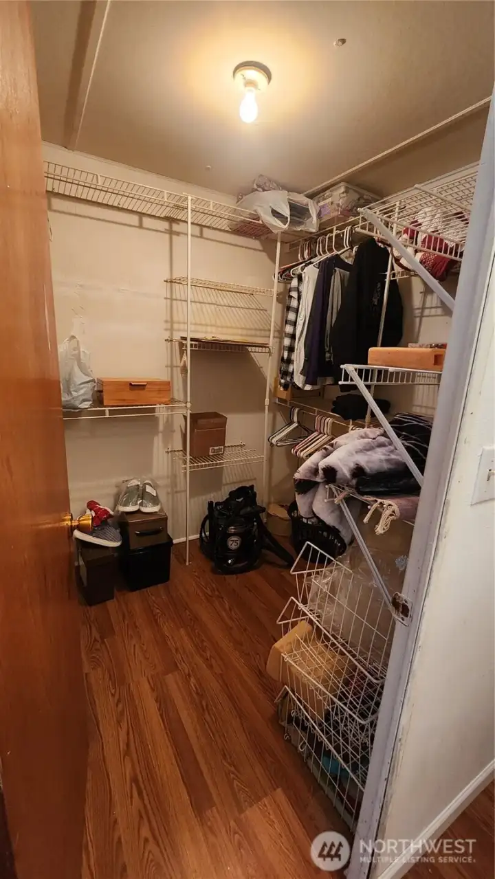 Walk-in closet