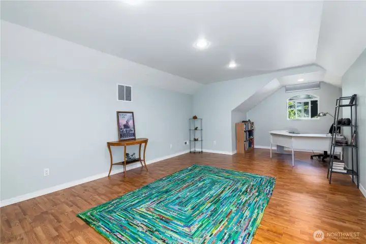 Upper bonus room currently used as an office.