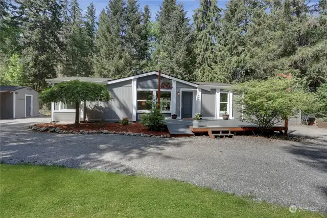 3 bed/2 bath with 1 full acre of privacy