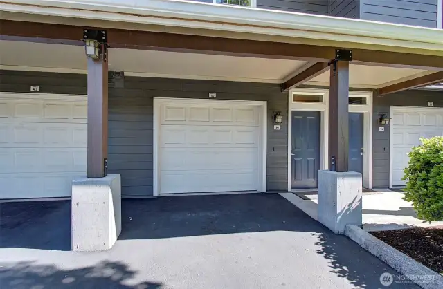 Front Garage or Door Entry