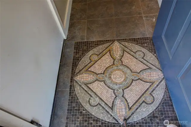 Mozaic Tile entry