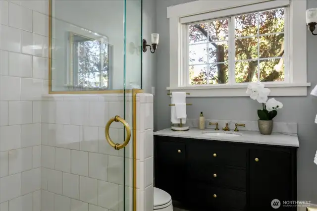 Remodeled bath with beautiful light streaming in!