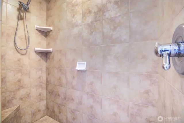 En suite shower