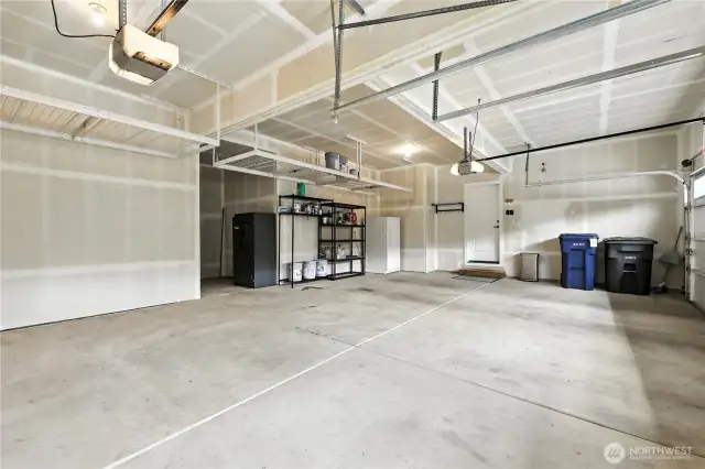 Garage w/additional hanging storage racks