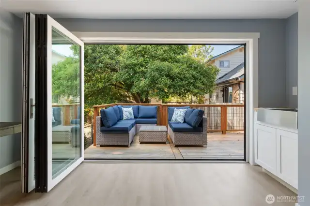 Great setup for indoor/outdoor living