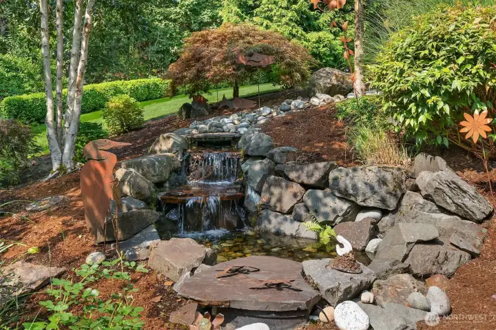 Beautifully landscaped yard.