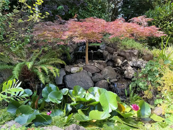 6 tier waterfall feature