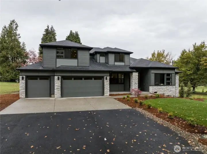 This photo/rendering is provided for illustrative purposes only. It does not depict the actual property, finishes, or furnishings, which may differ.