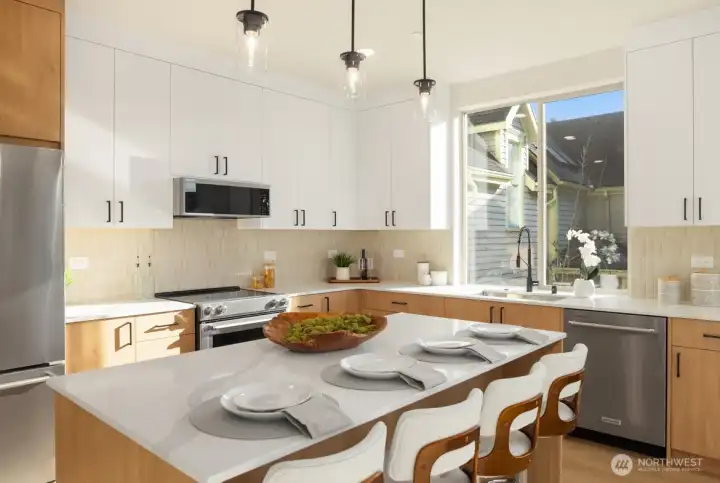 Photos are of a similar model and are for illustrative purposes only. Actual home, finishes, and features may vary.