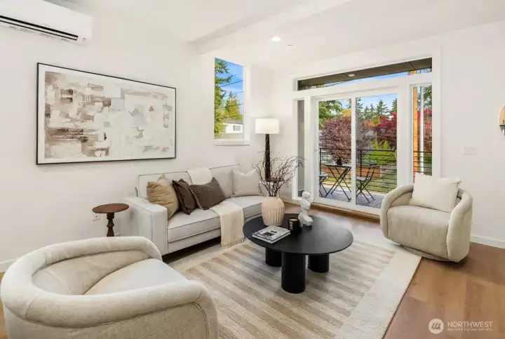 Photos are of a similar model and are for illustrative purposes only. Actual home, finishes, and features may vary.