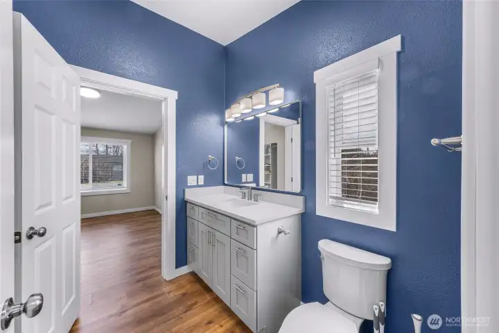 Great lighting in primary bathroom