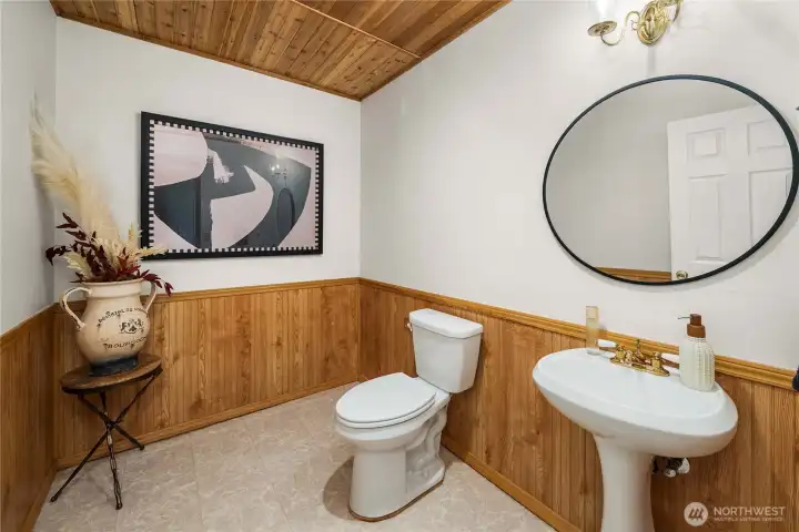Centrally located lower level bathroom to serve the main living spaces efficiently.